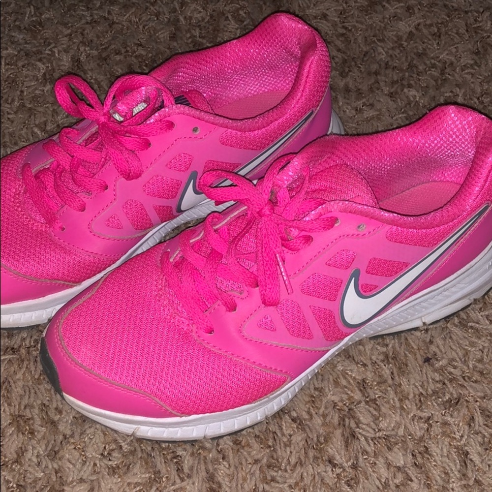 Nike tennishoes